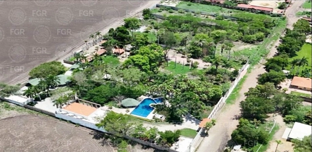 Inmueble asegurado por la FGR donde supuestamente fue secuestrado Ismael 'El Mayo' Zambada y ocurrió el asesinato de Héctor Melesio Cuén. El inmueble se encuentra en la salida de Culiacán rumbo a Culiacancito. Foto cortesía / Cuartoscuro / archivo