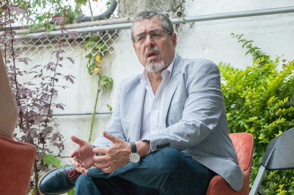 Bernardo Arevalo De León, Presidente electo de Guatemala en entrevista para La Jornada. Foto Daniel Hernández-Salazar