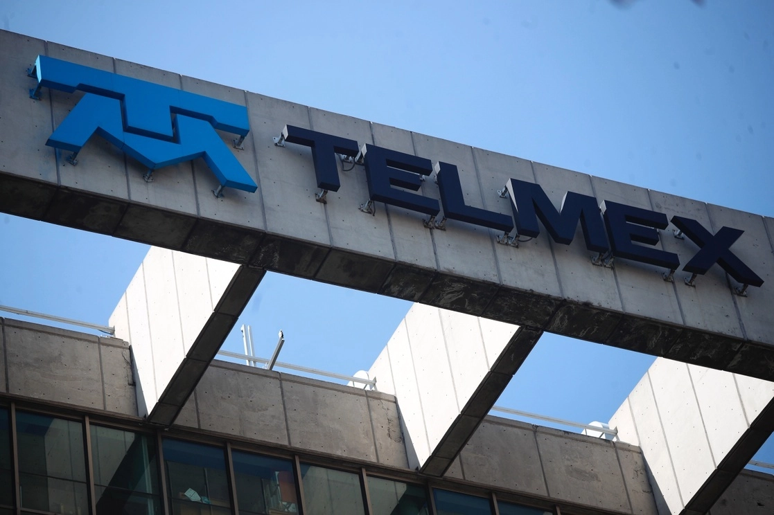 Telmex informó que puso en operación su plan de contingencia para atender de forma inmediata el corte de fibra óptica. Foto Cristina Rodríguez / Archivo