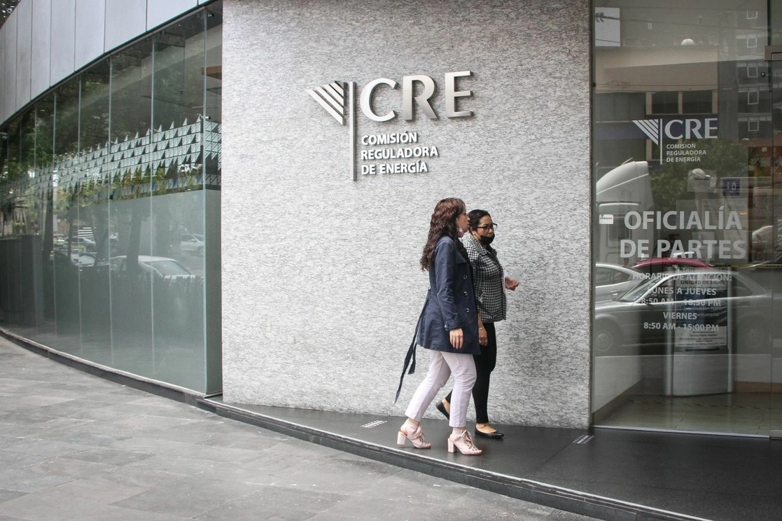 La CRE pidió a socios de Iberdrola desconectarse de 11 centrales generadoras de energía operadas por la firma española. Foto Cuartoscuro / Archivo