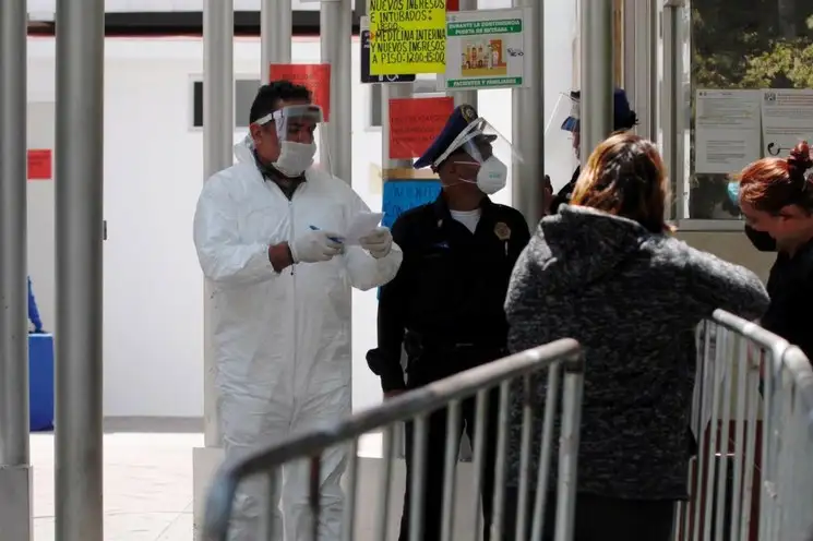 En el Hospital General Xoco, en la Ciudad de México. Foto Cristina Rodríguez