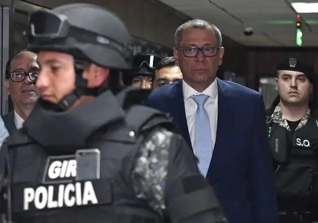 Glas advirtió que presenta problemas renales, problemas en sus articulaciones y denunció que sobre su cama encuentra heces de roedores, mismos que lo han mordido en varias ocasiones en las piernas. Foto Afp/ Archivo 