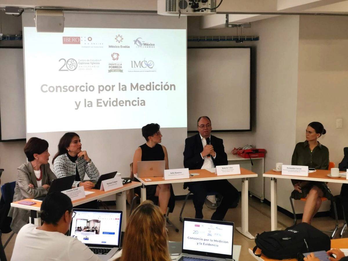 El analisis de los resultados del Inegi respecto a la medición de la pobreza será hecho por seis organizaciones privadas, entre ellas, el Instituto de Investigaciones para el Desarrollo con Equidad (EQUIDE) y el Centro de Estudios Espinosa Yglesias (CEEY). Foto 