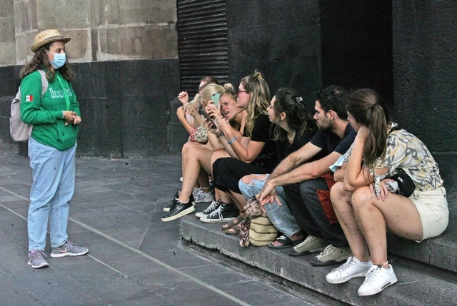 Este año aumentó el número de turistas extranjeros que visitaron México los primeros meses del año. Foto Roberto García
