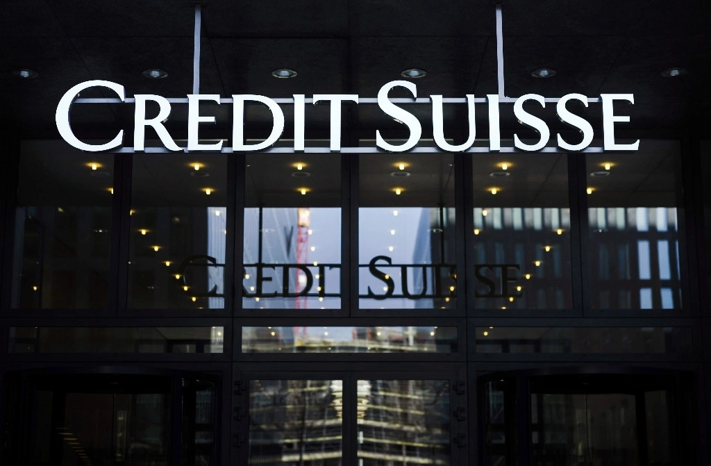 El logotipo del banco suizo Credit Suisse se ve en Zúrich, Suiza. Foto Ap
