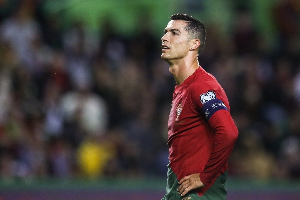 En casi 20 años de carrera internacional, el capitán de la selección portuguesa ha jugado contra 70 países diferentes y ha participado en todas las Eurocopas y Mundiales -cinco y cinco- desde el campeonato continental que organizó su país en 2004. Foto Afp