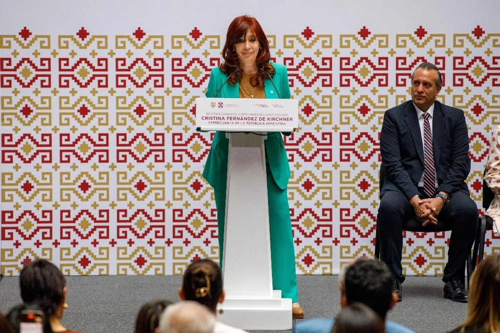 La ex vicepresidenta argentina Cristina Fernández recientemente visitó la Ciudad de México. Foto Pablo Ramos