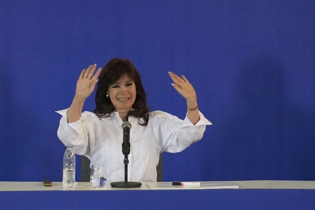 La vicepresidenta reclamó una suma fija para recuperar el poder adquisitivo, sin dejar de llevar adelante las paritarias. Foto Ap