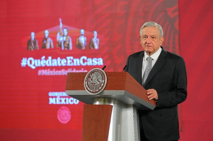 El presidente Andrés Manuel López Obrador durante la conferencia matutina en Palacio Nacional, el 15 de mayo de 2020. Foto Notimex