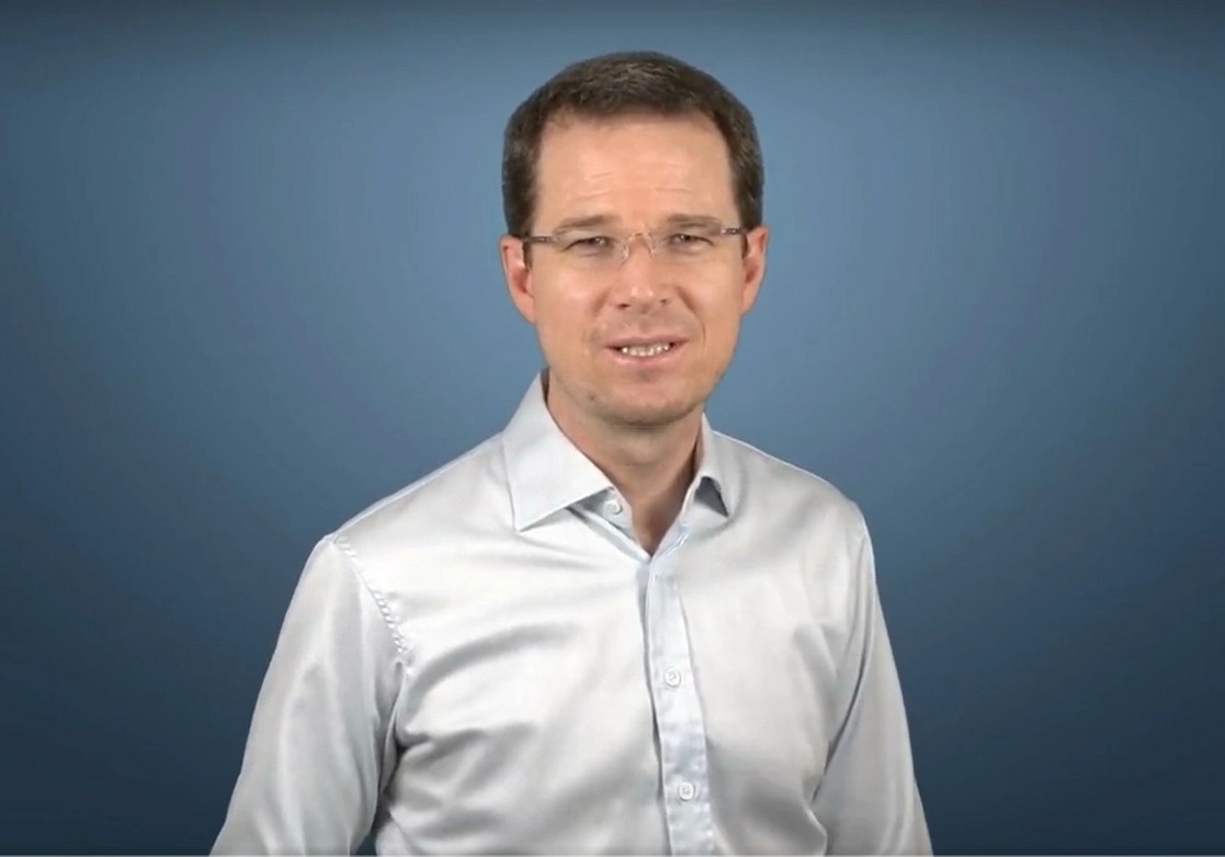 Ricardo Anaya, en su autoexilio en Estados Unidos, criticó hoy al presidente Andrés Manuel López Obrador por la inauguración de la refinería Olmeca. Imagen tomada de un video difundido a través del Twitter de @RicardoAnayaC