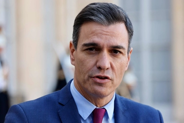 El gobierno español, presidido por el socialista Pedro Sánchez, aún no ha explicado en el Congreso de los Diputados ni a sus socios de coalición los motivos de un cambio tan importante y radical en torno a su posición sobre el conflicto del Sahara occidental. Foto Afp 