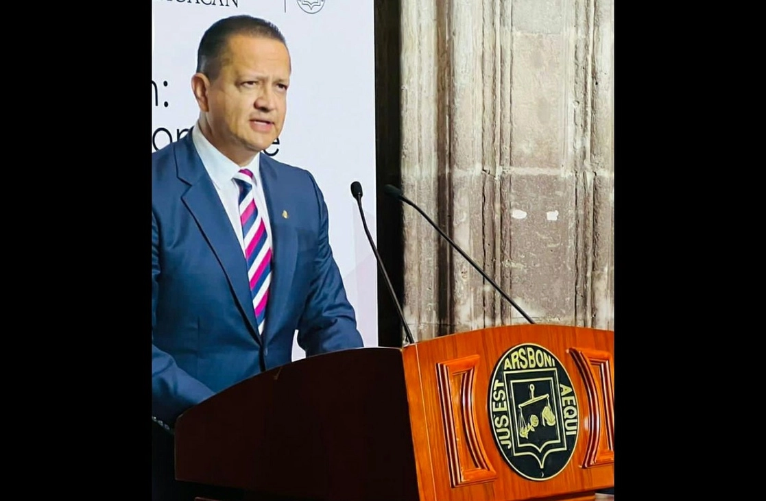 La División de Poderes es una demanda de equilibrio plasmada en la Carta Magna, por lo que hacer inferencias respecto de una corrupción generalizada entre las y los juzgadores es un acto "que atenta contra la independencia judicial” señaló el titular de la asociación, Froylan Muñoz Alvarado. Foto tomada del Twitter de @FroylanMunozA / Archivo