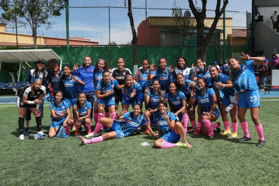 Con un doblete de Magaly Cortés, Cruz Azul venció 2-0 a Mazatlán, en la jornada 13 del torneo Apertura 2021 de la Liga Mx Femenil. Foto tomada de la cuenta de Twitter @AzulFemenil