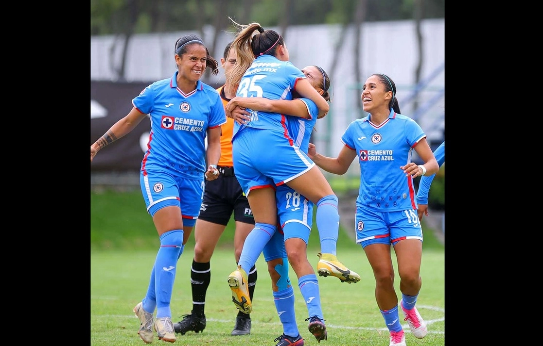 Cruz Azul femenil llegó a 11 unidades en el Apertura 2022. Foto tomada de la cuenta de Twitter @LigaBBVAFemenil