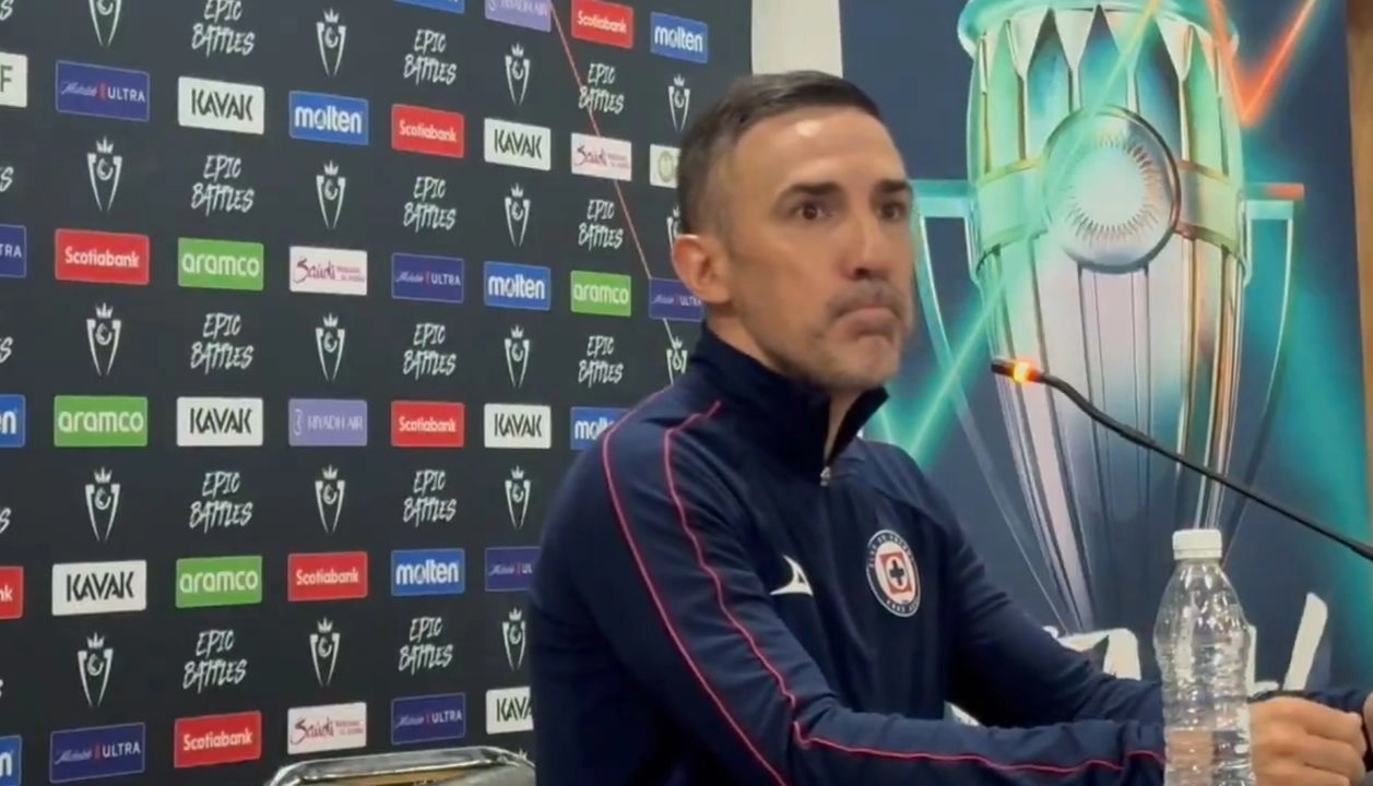 Vicente Sánchez en conferencia de prensa este 31 de mayo de 2025. Foto