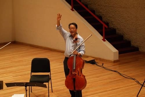 El chelista estadounidense Yo-Yo Ma es uno de los cuatro artistas reconocidos con el Praemium Imperiale. Foto La Jornada 