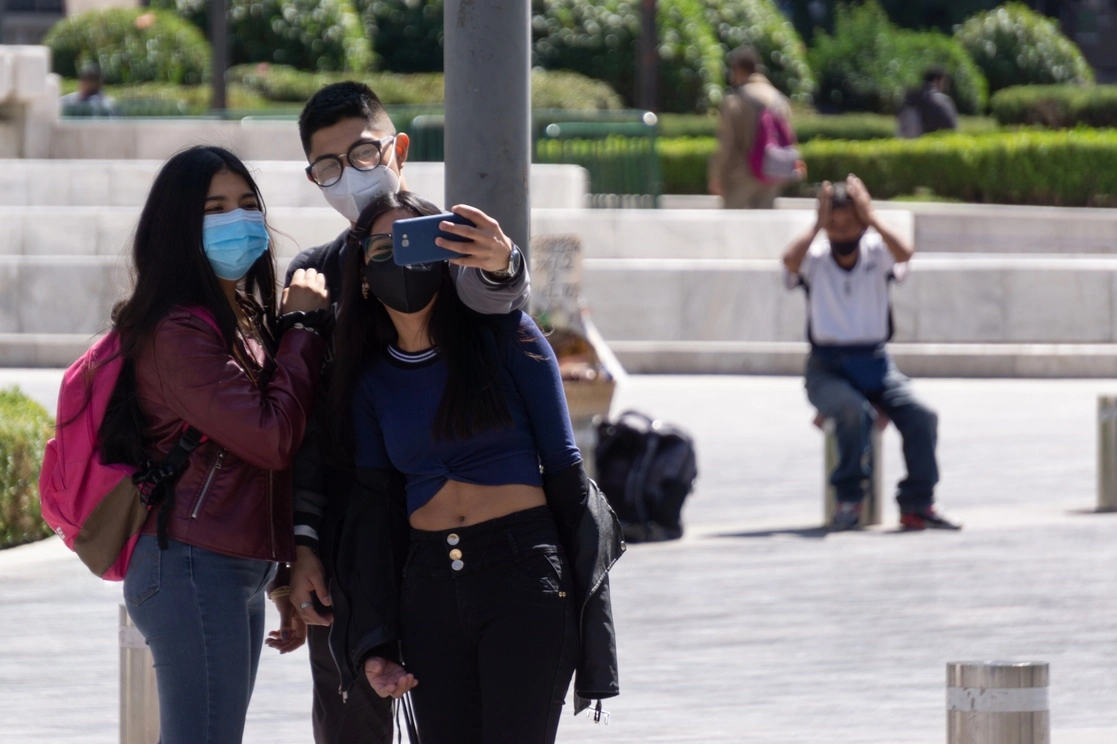 Este sector de la población es el más afectado por el desempleo provocado por la pandemia. Foto Pablo Ramos