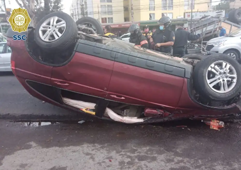 El accidente se reportó en el cruce de la calzada Ignacio Zaragoza y la Calle 3, colonia Agrícola Pantitlán. Foto Tomada de Twitter @SSC_CDMX