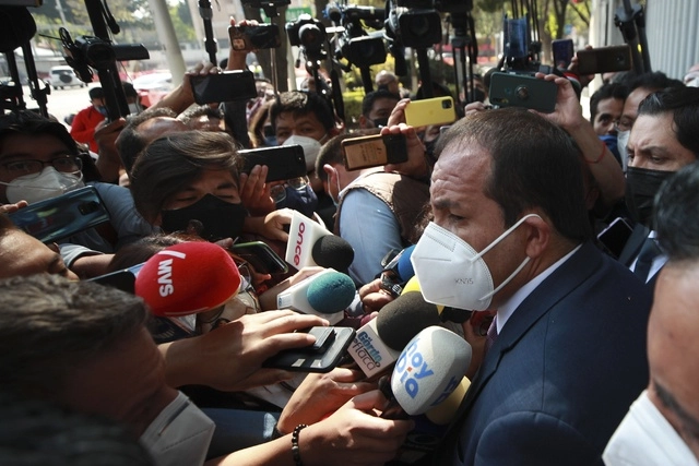 Cuauhtémoc Blanco, gobernador de Morelos, pidió al fiscal estatal resultados sobre la muerte de Samir Flores. Foto Alfredo Domínguez/Archivo
