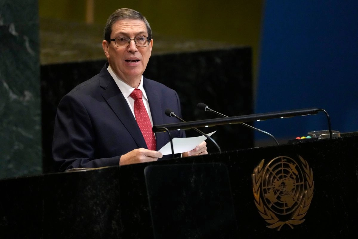 El ministro de Relaciones Exteriores de Cuba, Bruno Eduardo Rodríguez, se dirige al 80.º periodo de sesiones de la Asamblea General de las Naciones Unidas, el 27 de septiembre de 2025, en la sede de la ONU. 
