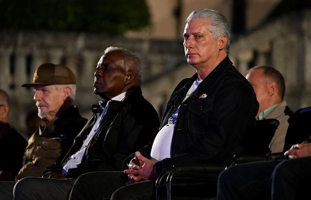 Asfixiada por el endurecido embargo, vigente desde 1962, Cuba atraviesa su peor crisis económica en tres décadas. Foto  Afp
