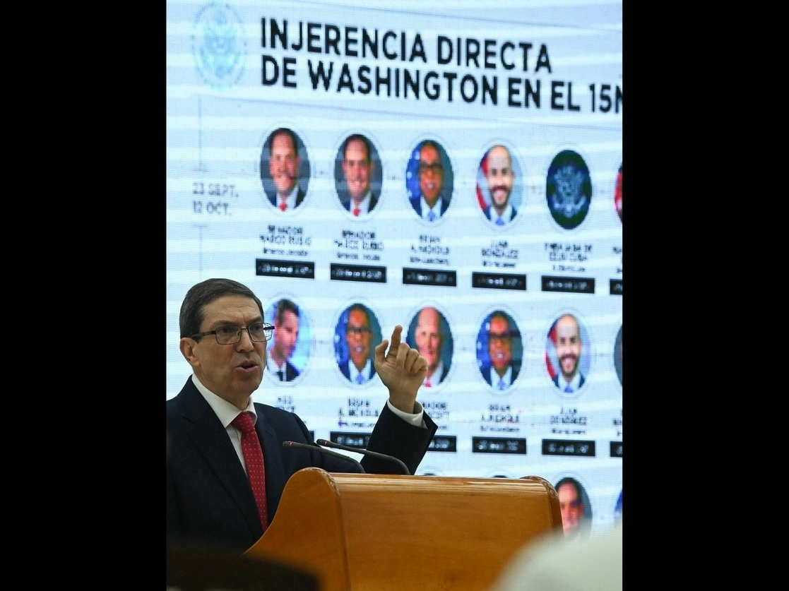 Bruno Rodríguez, ministro de Relaciones Exteriores de Cuba, durante una presentación al cuerpo diplomático acreditado ante el país, en La Habana, el 10 de noviembre de 2021. Foto Afp