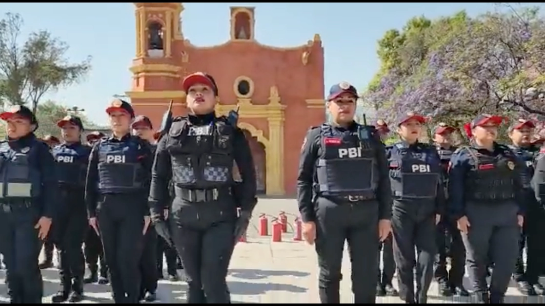 Elementos de PBI se alistan para sus labores de vigilancia durante la marcha del 8M. Foto tomada de un video a través de Twitter @SSC_CDMX


