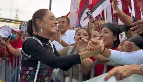 La coordinadora de los Comités de Defensa de la 4T, Claudia Sheinbaum durante una asamblea informativa. Fotograma tomado de video publicado en redes sociales