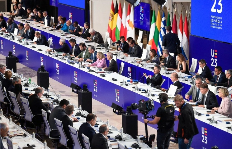 Sesión de trabajo de la cumbre UE-CELAC: "Agenda de Inversión Global Gateway" donde se reunieron ministros de economía y finanzas de la UE en Santiago de Compostela, el 15 de septiembre de 2023. Foto Afp