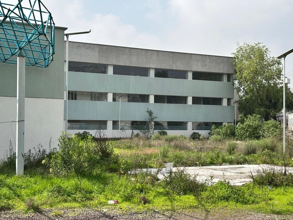 Aspectos del Hospital Ceylán donde se aprecia el abandono. Foto