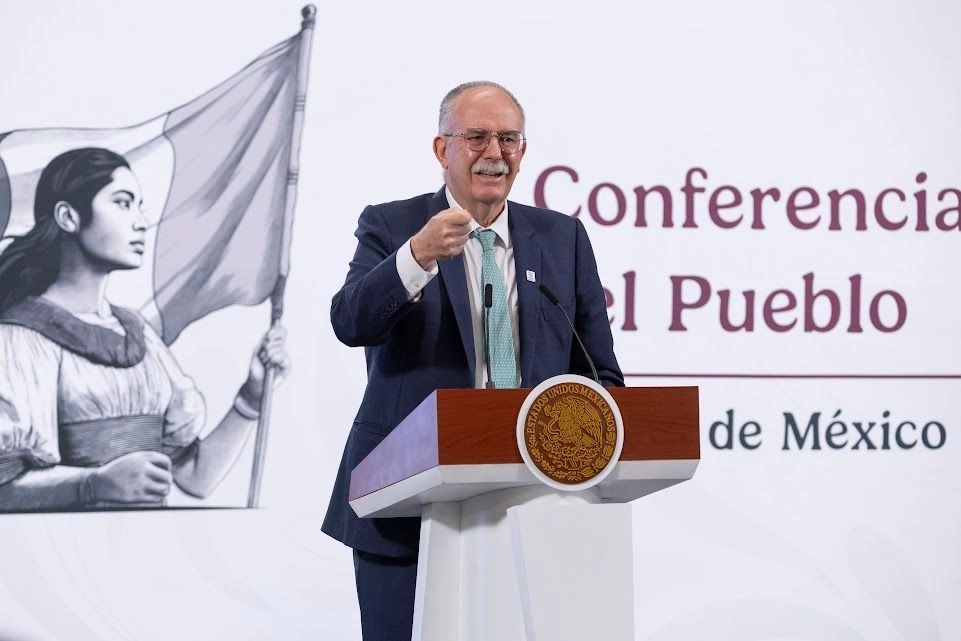 El secretario de Agricultura y Desarrollo Rural, Julio Berdegué, durante la mañanera en Palacio Nacional. Foto 
