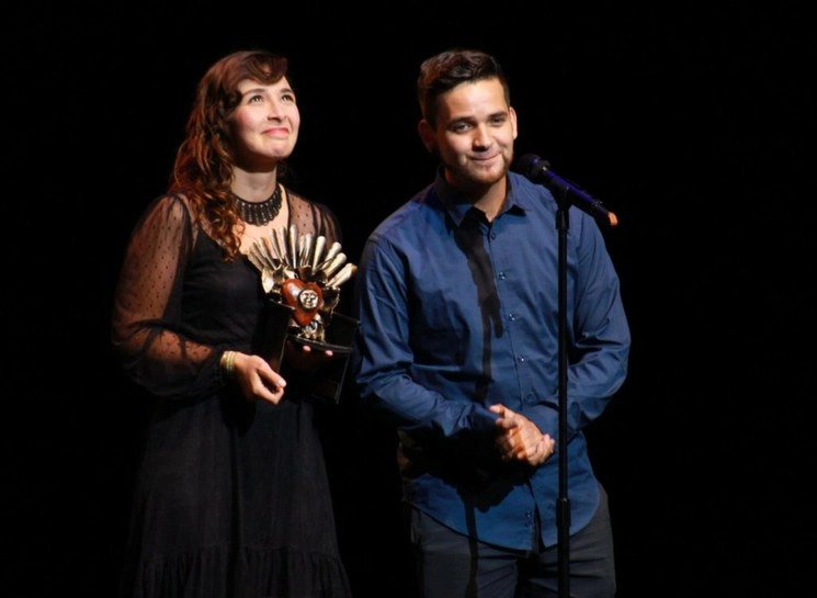 Dos de los ganadores de las obras. Foto Cultura UdeG