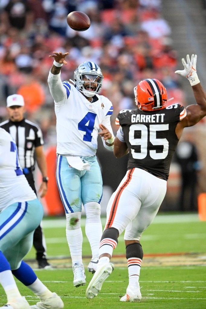 Prescott Completó 19 de 32 pases para 179 yardas, y se relajó durante gran parte de la segunda mitad. Foto Ap