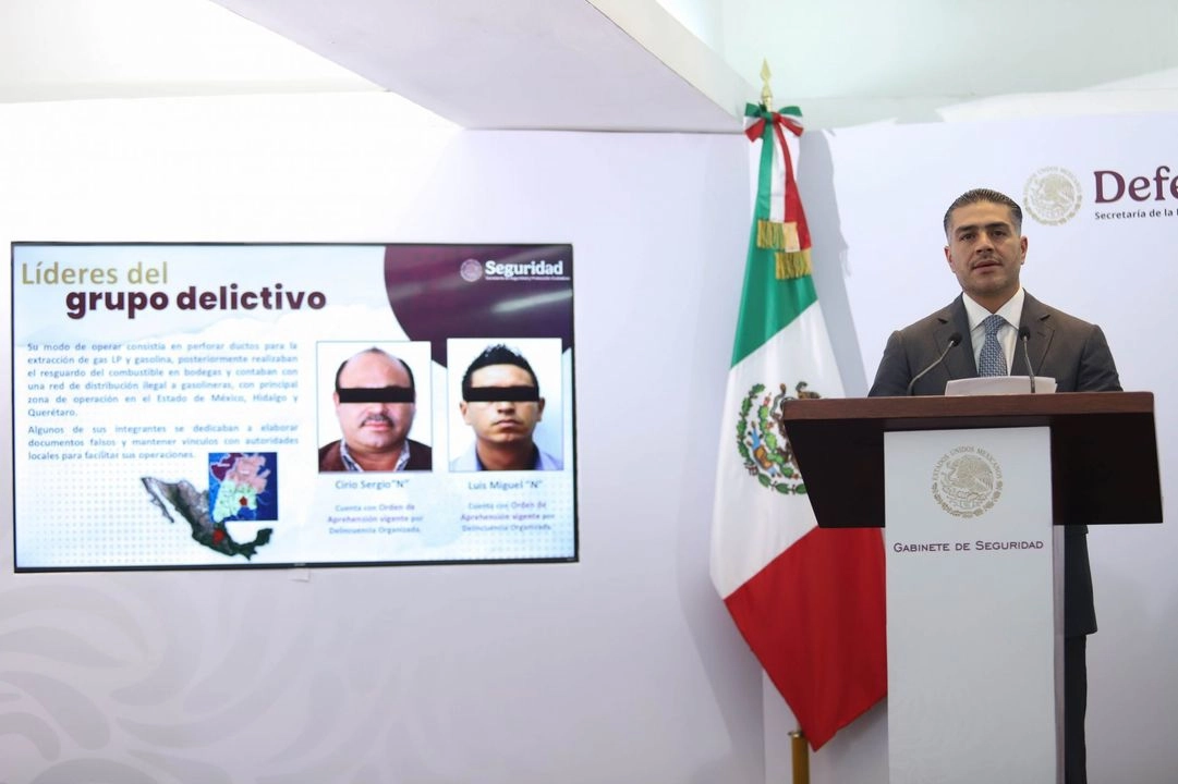 Se será hasta dentro de cuatro días cuando se defina si se les dicta vinculación a proceso penal, se encuentran el líder de la organización, Cirio Sergio Rebollo Mendoza, 'Don Checo'; y sus principales operadores financieros y logísticos: Luis Miguel Ortega Maldonado, 'El Flaco de Oro'; Diego Rebollo González, Aurelio Hernández Lozano, 'Gepeto', e Israel Molina Núñez, 'El Mil Millones'.