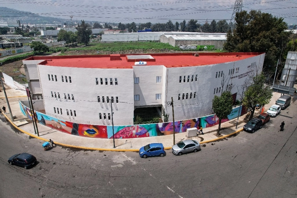 La construcción del inmueble tuvo una inversión de 70 millones y beneficiará a 13 mil trabajadores. Foto ‘La Jornada’