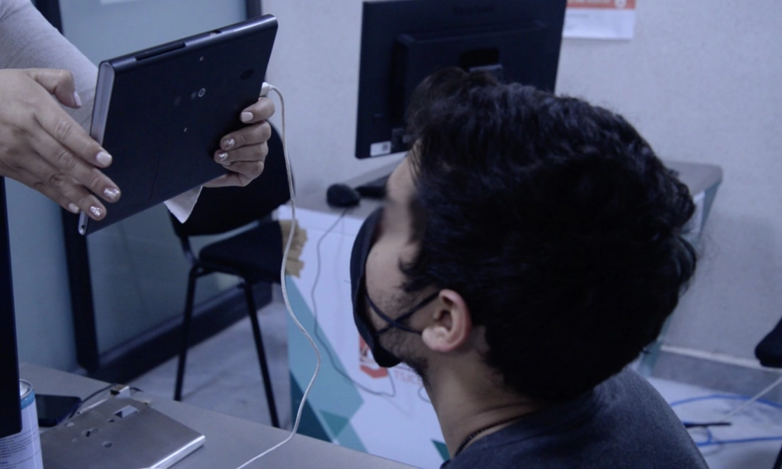 Captura de datos biométricos evitará que los presentados ante un juez puedan identificarse con otros nombres. Foto Cortesía Poder Judicial CDMX