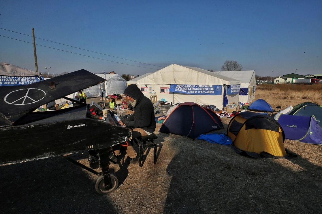 De EU, más de la mitad de los 45 mil mdd de ayuda a Kiev