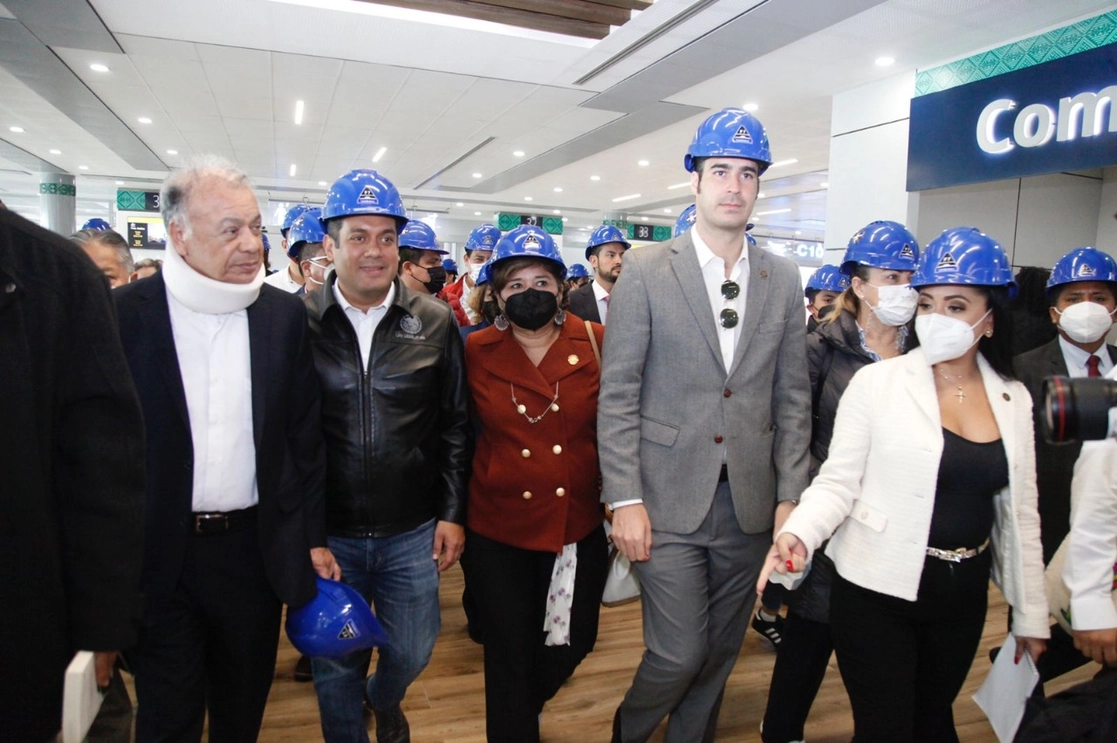 Legisladores durante su visita a las obras del Aeropuerto Internacional Felipe Ángeles. Foto Cámara de Diputados