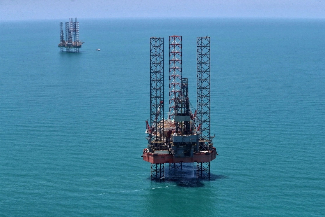 Plataforma petrolera Jap Driller en Ciudad del Carmen, Campeche. Foto Marco Peláez / Archivo