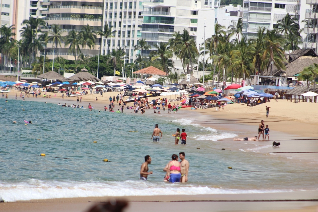 En Acapulco, la zona diamante promedia un 27.6% de ocupación hotelera; la zona dorada un 41.4% y la zona tradicional 17.4%. Foto Héctor Briseño  