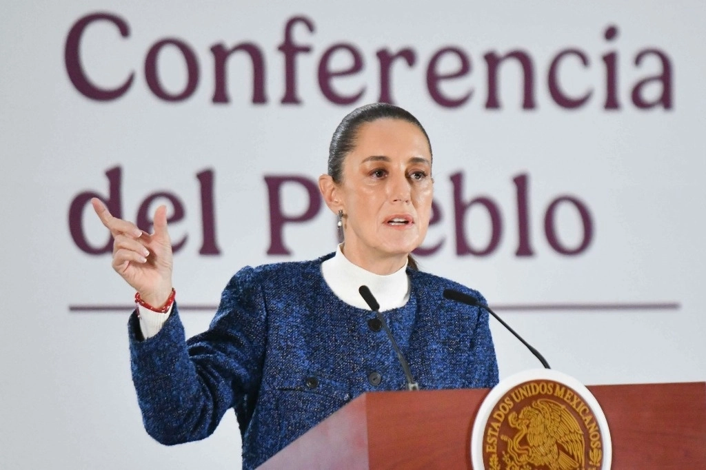 La presidenta, Claudia Sheinbaum,  durante la mañanera del pueblo desde Palacio Nacional, el 6 de diciembre de 2024. Foto Cuartoscuro
