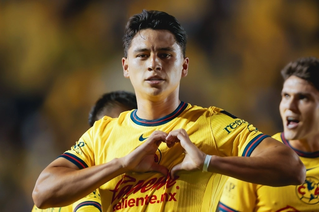 Ramón Juárez gesticula luego de su anotación que le dio el triunfo a las Águilas. Foto Club América