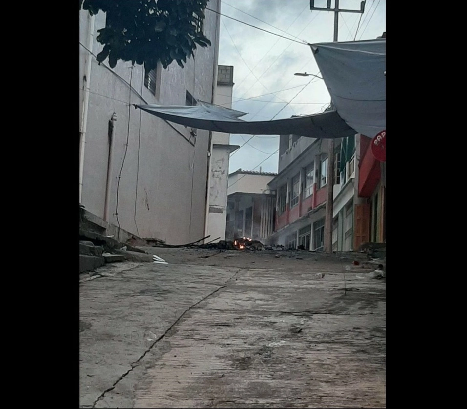 Vandalismo registrado en sedes municipales de Hidalgo tras los comicios del domingo 18 de octubre. Foto La Jornada