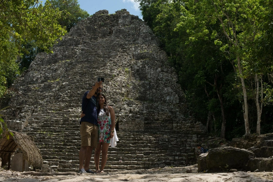 Cobá tuvo una ocupación continua desde el año 100 a.C. hasta 1450 d.C, con un esplendor durante los años 300 a 900 d.C, por lo que es el asentamiento prehispánico más importante del periodo Clásico Maya en el noreste de la Península de Yucatán. Foto Cuartoscuro / Archivo 