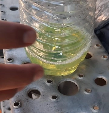 Metanfetamina hallada al interior del tractocamión. Foto Sedena