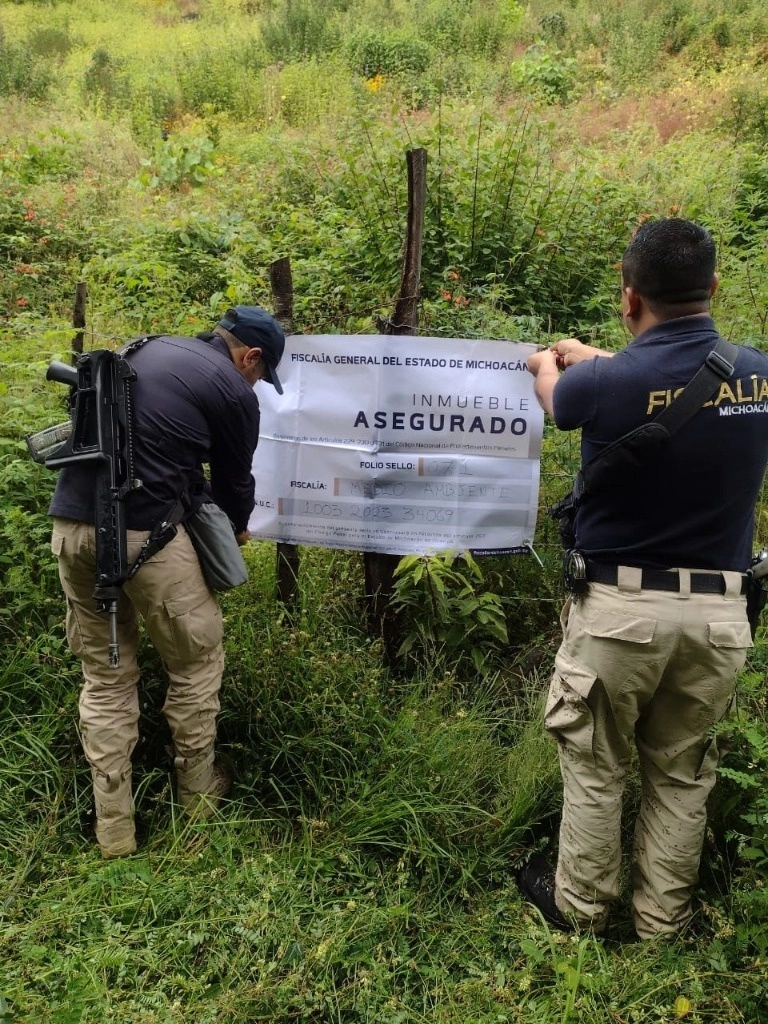 Fue asegurado el inmueble en la localidad de Zicuirán, en el municipio michoacano de La Huacana. Foto Tomada de https://www.facebook.com/FiscaliaMich / Archivo