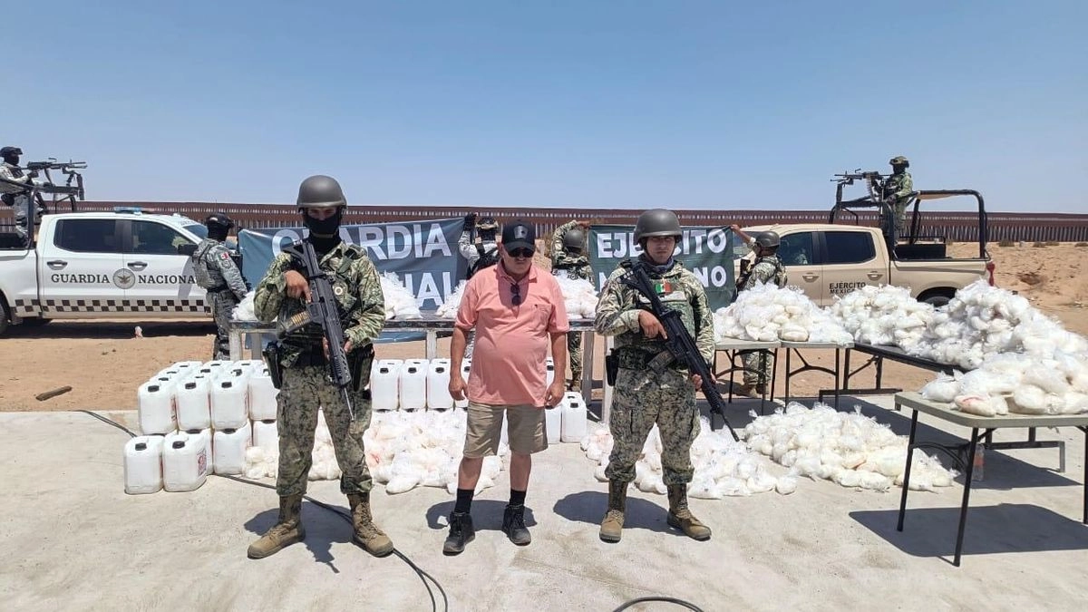 Fuerzas federales decomisaron 838 kilogramos de droga sintética y detuvieron a un hombre en la zona fronteriza de Sonora. Foto 