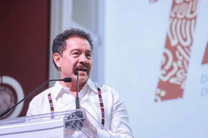 Ignacio Mier asistió a Tabasco al primer informe de gobierno del diputado local de Morena, Marcos Rosendo. Foto La Jornada