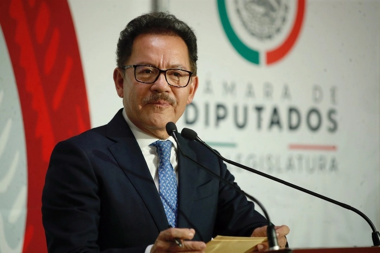 Ignacio Mier, coordinador de los diputados de Morena, aseguró que la reforma al Poder Judicial, que plantea el presidente Andrés Manuel López Obrador, “no es arbitraria ni una ocurrencia”. Foto Cristina Rodríguez / Archivo