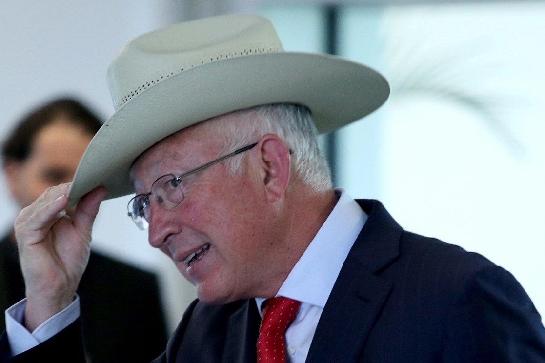 El embajador de Estados Unidos en México, Ken Salazar, durante una conferencia de prensa en la Ciudad de México, el 13 de junio de 2022. Foto María Luisa Severiano